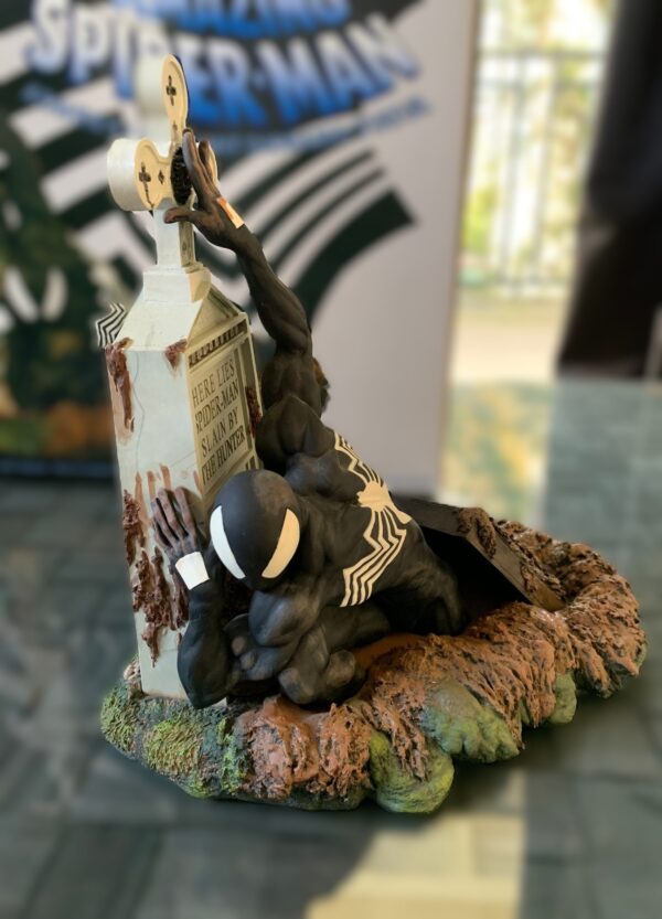 The Amazing Spider-man "Kraven's Last Hunt" Statua diorama di Pablo Viggiano - Marvel Dynamic Forces