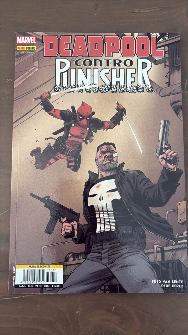 Deadpool Contro Punisher - Marvel Panini Comics n.37- Panini